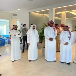 مسابح الرياض تحتفل برقم العيسى القياسي الجديد