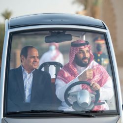 الملك سلمان يستقبل الرئيس المصري ويقيم مأدبة غداء تكريماً له