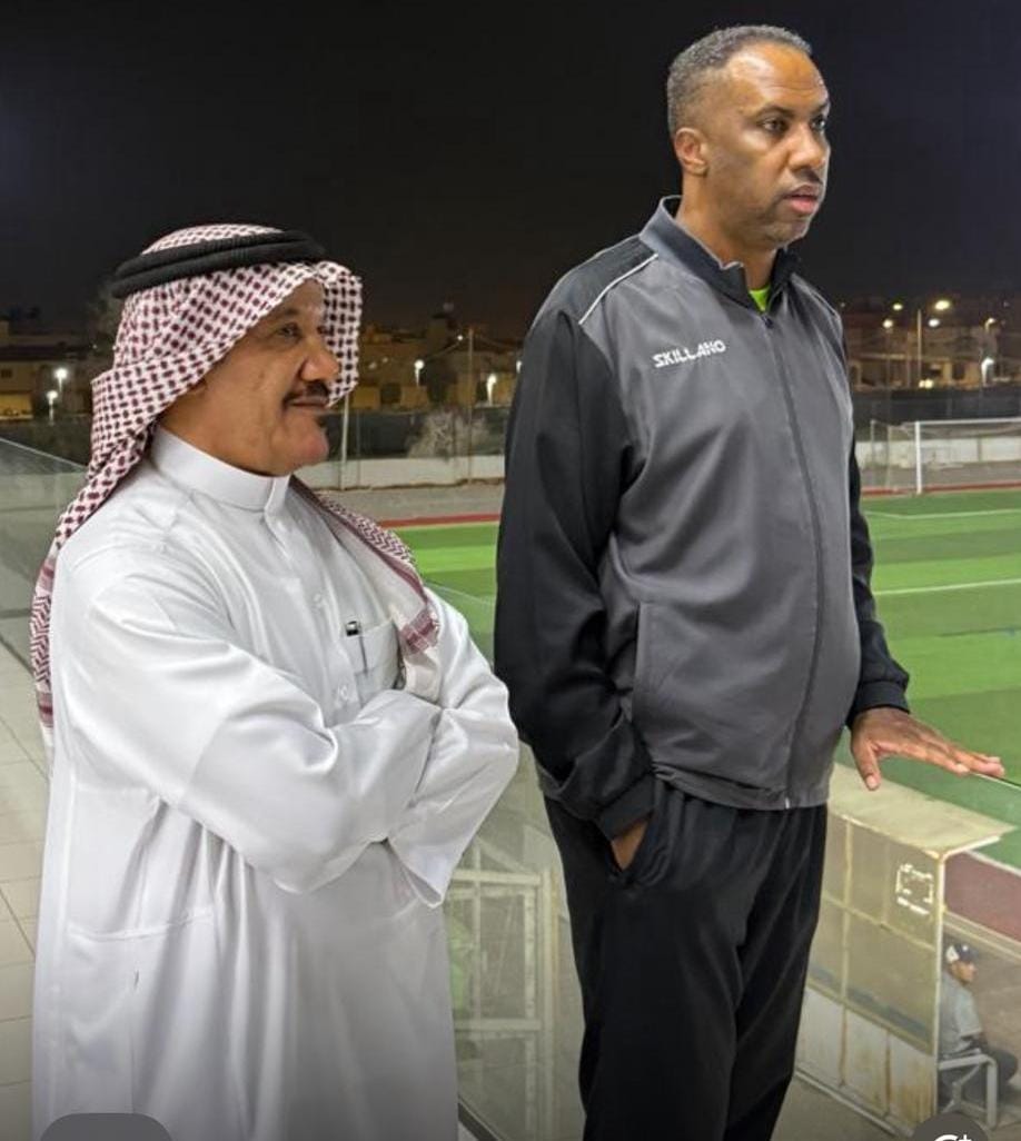طلال المشعل مدربا لفريق المزاحمية 1 2 23