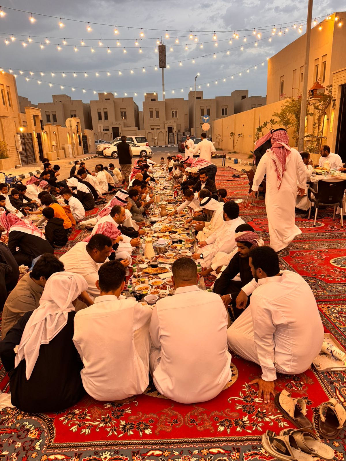 ليلة رمضانية تُجدد أواصر الجوار في حي العروبة بالدمام 2 2 1
