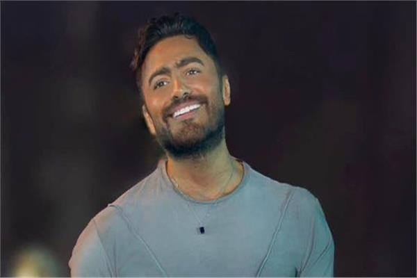 بعد 20 سنة.. محمد حامد يكشف الكوبليه المحذوف من «بعيش» لـ تامر حسني 1 4 29