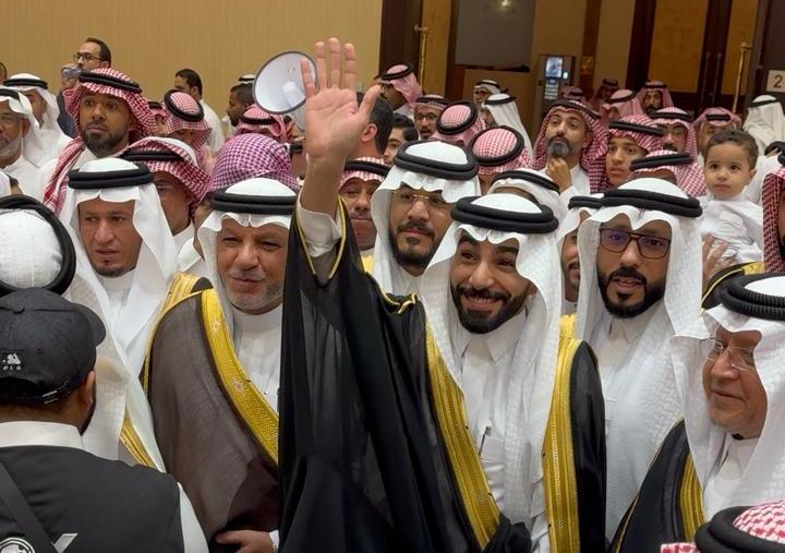 وسط حشد كبير .. الاستاذ جميل العطافي يحتفل بزفاف نجله "عبدالله" 2 1 23