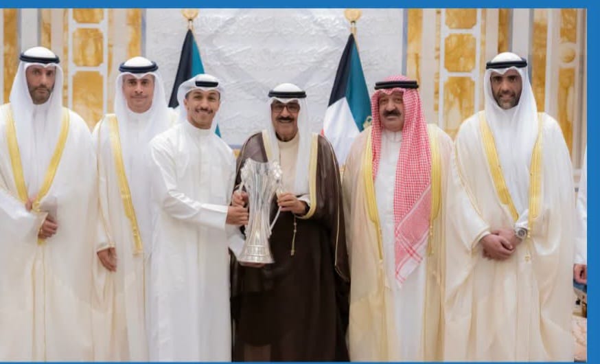 أمير الكويت يستقبل وزير الدولة لشؤون الشباب ورئيس الاتحاد الكويتى لكرة القدم 1 1 36