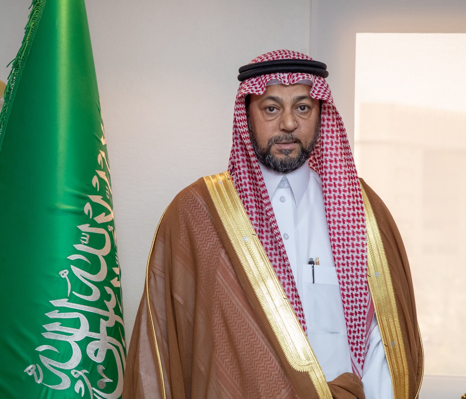 سمو الأمير " بندر بن سعود بن محمد بن مقرن آل سعود " يشكر " القيادة الرشيدة " بمناسبة ترقيته إلى المرتبة " الخامسة عشرة " بوزارة الشؤون الإسلامية 1 1 12