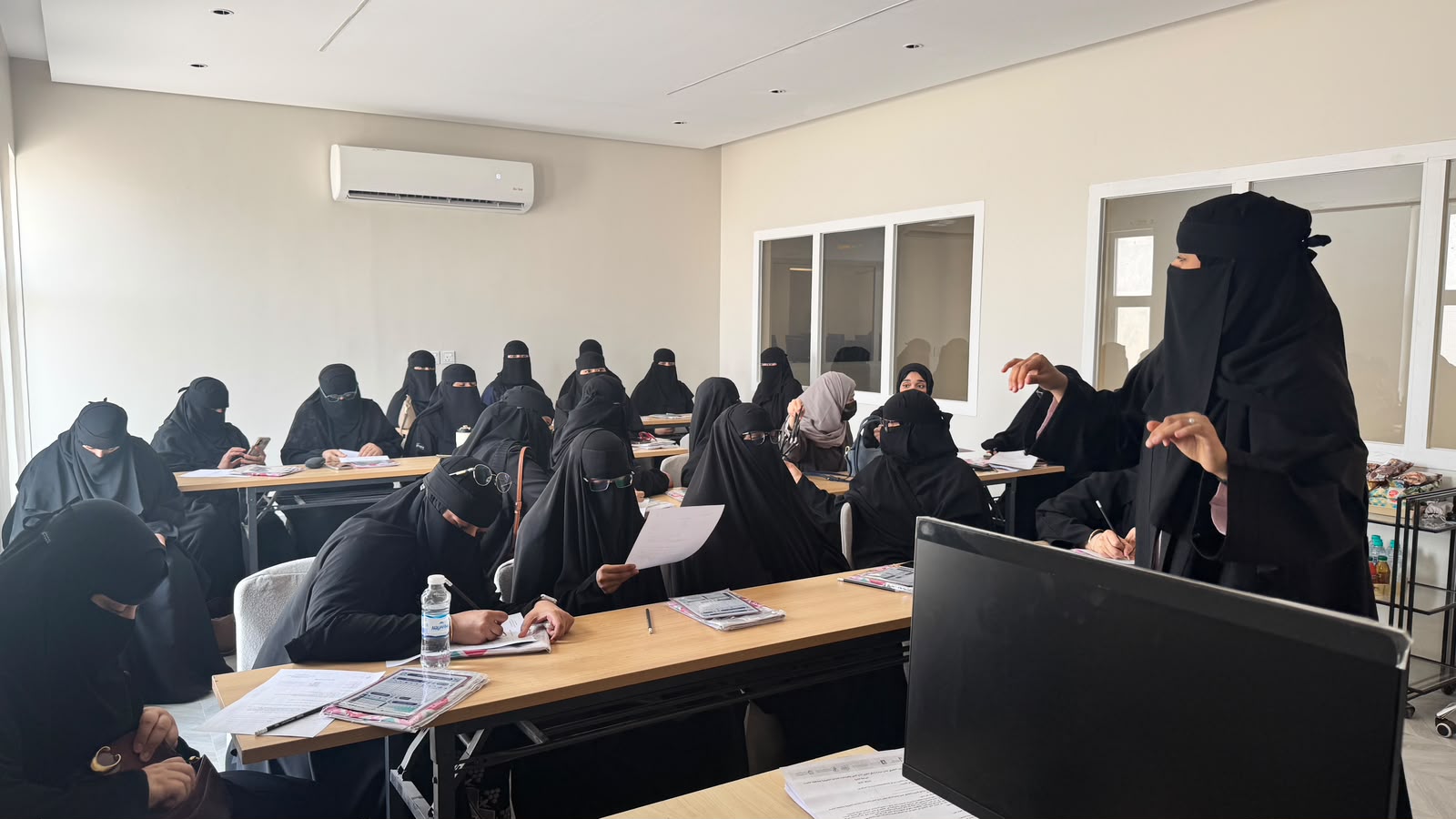 إطلاق الدفعة الثانية من البرنامج التدريبي لتطوير منتجات التمور بالأحساء 1 1 65