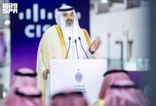 السواحه: بدعم القيادة.. المملكة تمضي لقيادة عصر الذكاء الاصطناعي والمواطن والمقيم محور طموحات المملكة التقنية 1 1 86