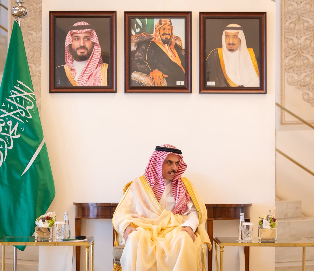 أمام سمو وزير الخارجية.. القنصلان المعينان حديثًا يؤديان القسم 1 15784e0b a5c5 46b1 92e3 82b05c38d762 7