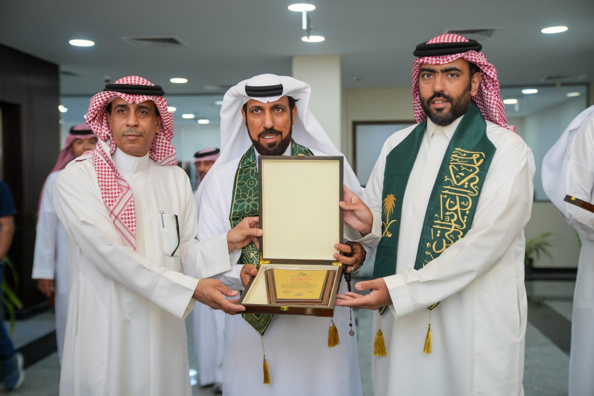 نادي حكاية الإبداعي يحتفل باليوم الوطني السعودي الـ96 بالتعاون مع بلدية الجفر 16 1 123