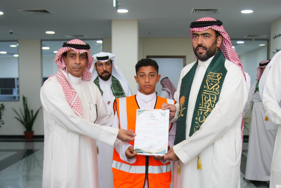 نادي حكاية الإبداعي يحتفل باليوم الوطني السعودي الـ96 بالتعاون مع بلدية الجفر 26 13 1