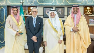 سمو أمير المنطقة الشرقية يهنئ منشأتين صحيتين لفوزهما بجائزة «أداء الصحة» لعام 2026 2 1 42