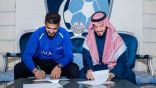 رسميا.. عبدالله المعيوف يجدد عقده مع نادي الهلال السعودي