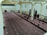 إغلاق 7 مساجد مؤقتاً في 4 مناطق بعد ثبوت إصابات بكورونا