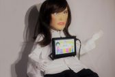 طالبة بجامعة الملك خالد تبتكر “روبوتاً” لدعم المناهج الدراسية لأطفال متلازمة داون