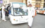 “عربات الإحسان” تنقل أكثر من 20 ألف زائر إلى الحرم