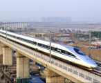 الصين.. قطارات ” فوشينغ ” تعود لمنافسة الطائرات بسرعة هائلة
